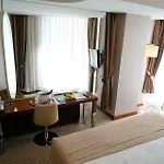 Hotell Alba 4*