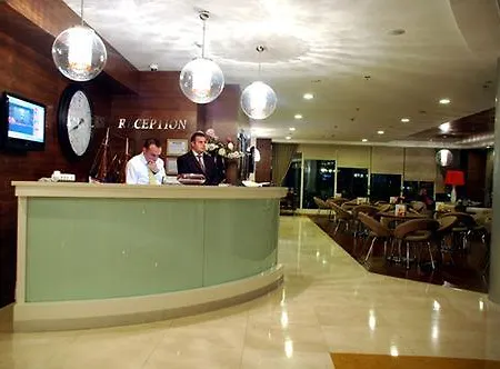 酒店 阿尔巴酒店