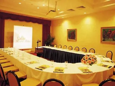 Alba Hotel 4*