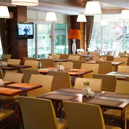 Hotell Alba 4*